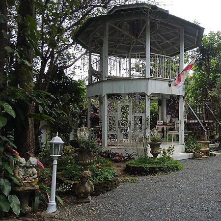 Balmy Hideout Cafe & Homestay Ban Huai Kaeo Dış mekan fotoğraf